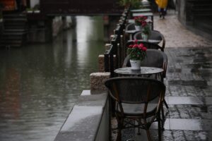 雨の日に撮影するショットの注意点とは？