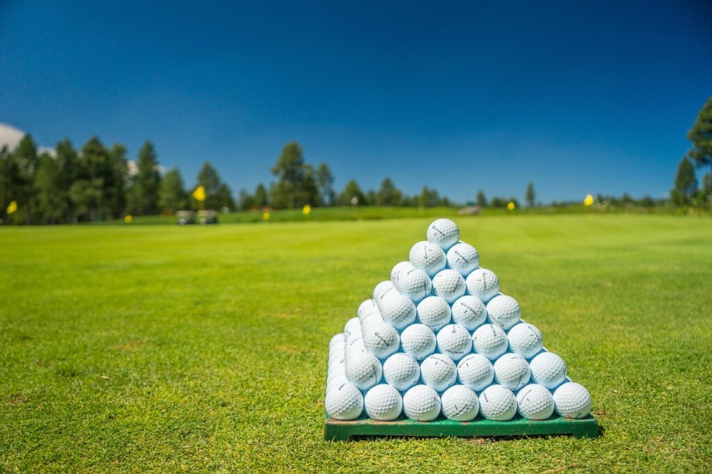 ゴルフ上達のために仲間を作るメリットとは？